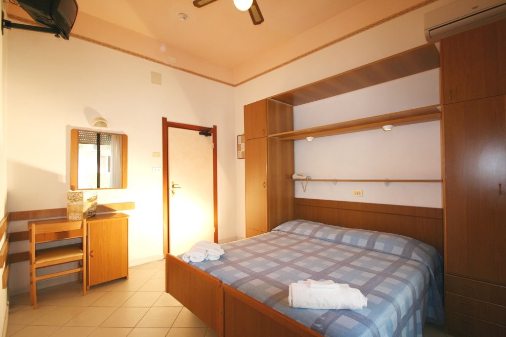 Trio Doro Rimini foto aggiornate Luglio 2025  7 .jpeg